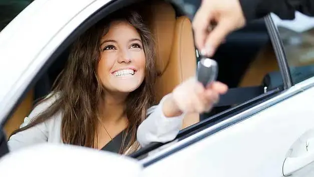 Location voiture économique en Tunisie — LAC RENT A CAR